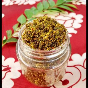 Karuveppilai Idli Podi